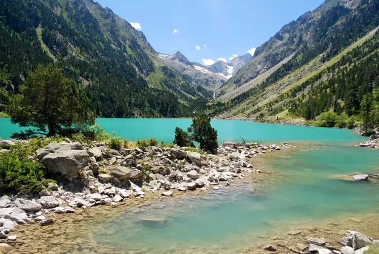 Randonnée au Lac de Gaube : Guide Pratique Complet