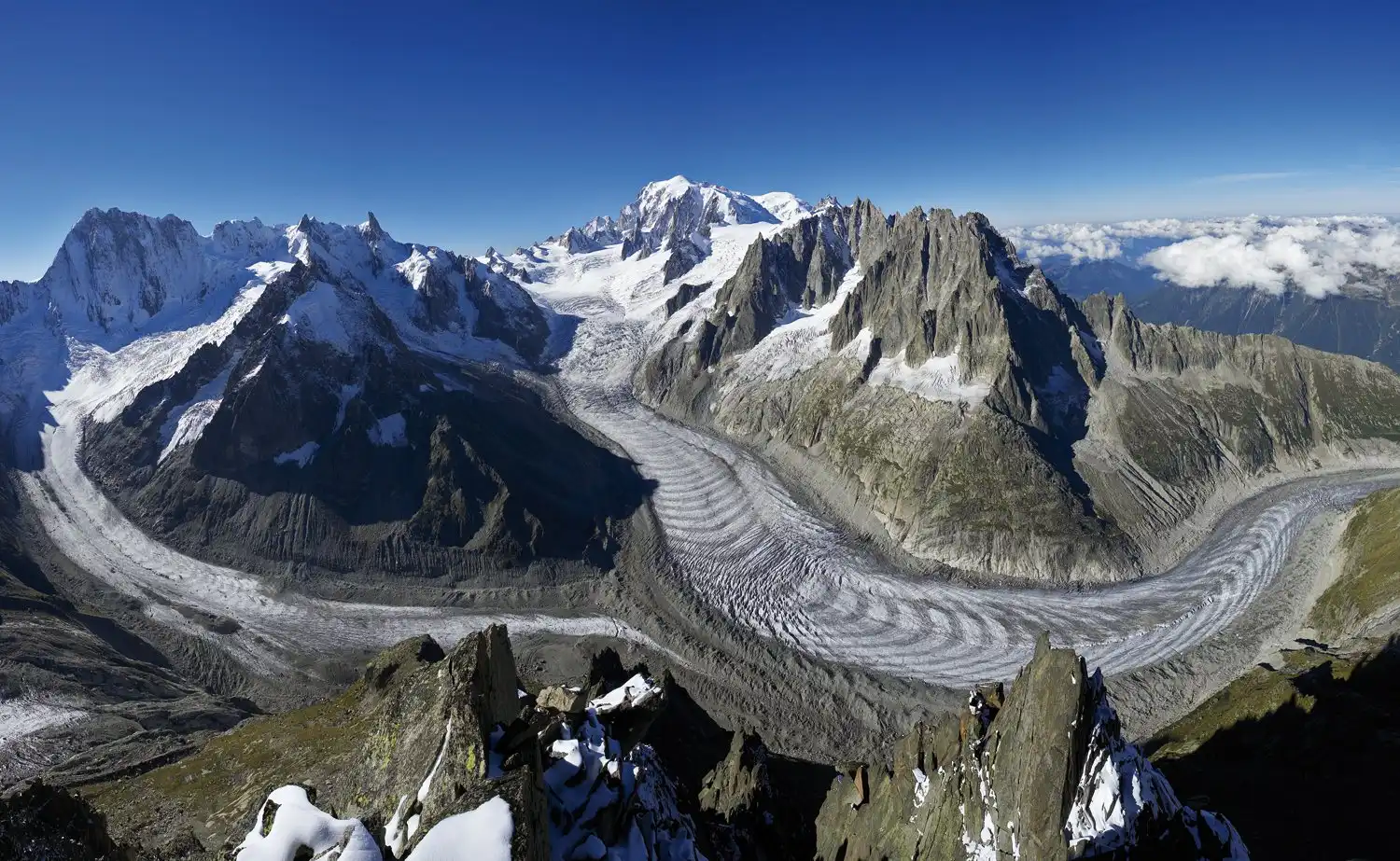 Mer de glace et aiguille du midi le même jour