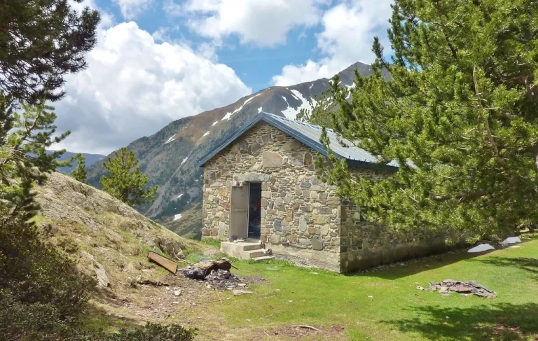 Refuge de Lanoux : Guide complet pour randonneurs