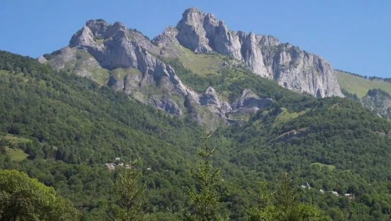 Pic du Gar : Randonnée et Découverte des Pyrénées