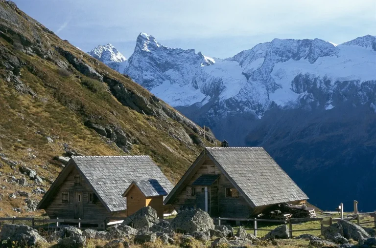 Refuge de Plaisance : Infos, Tarifs & Randonnées