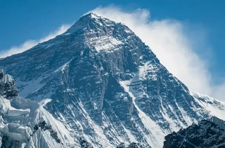 Coût de l’ascension de l’Everest : Ce qu’il faut savoir
